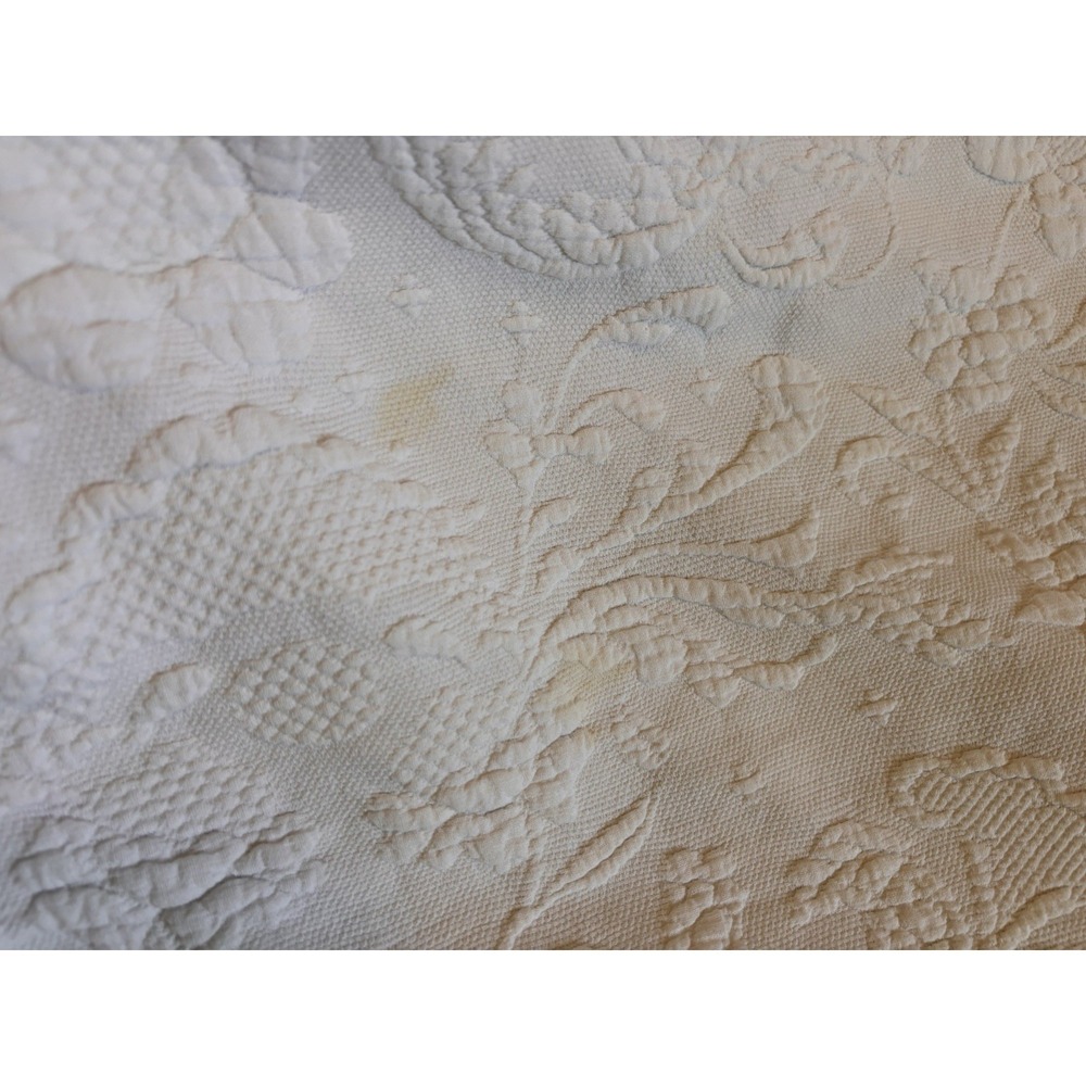 BATES QUEEN ELIZABETH COTTON BEDSPREAD 90x110 ANTIQUE WHITE Fringe Matelasse - Picture 9 of 10